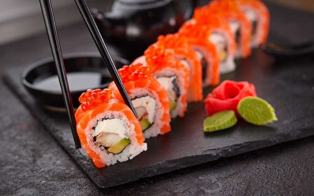 Sushi lecker Fisch Reis Sushi-Rollen zubereiten So klappt es!