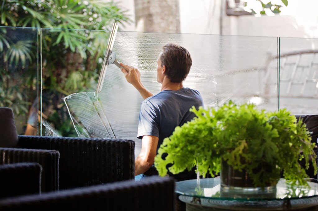 putzen Fenster Reinigung Effektive Tipps für eine gründliche Gebäudepflege