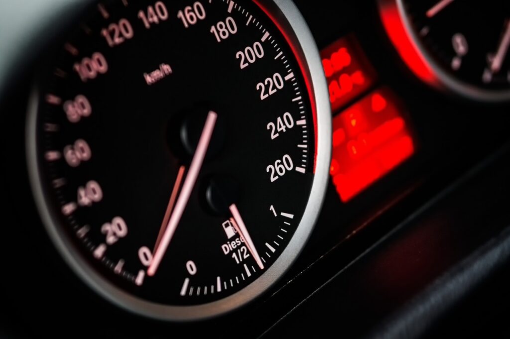 Auto Tachometer Wie Tuning-Adapter die Leistung Ihres Autos verbessern können