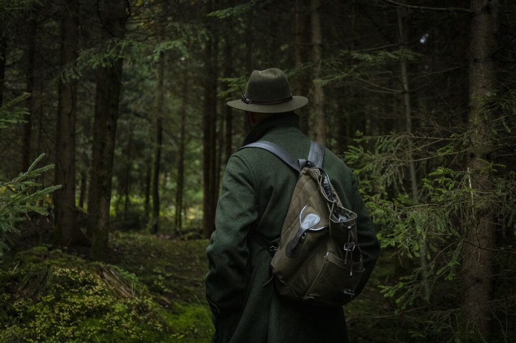 Jäger im Wald Natur Der Jagdschein Voraussetzungen und Ausbildung